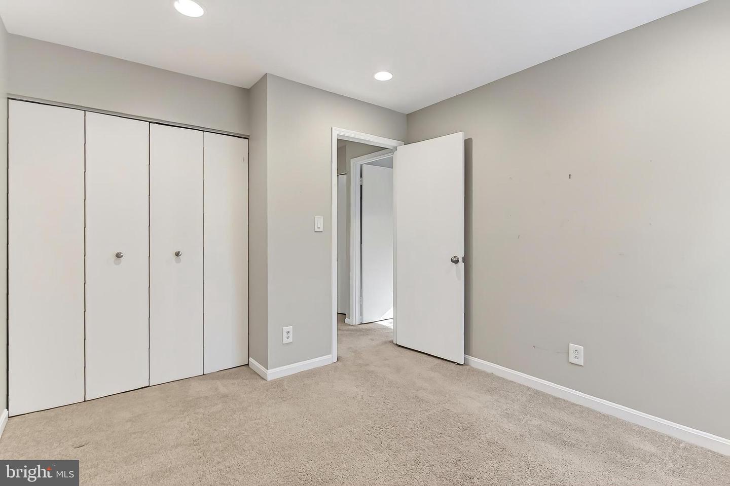 5833 COVE LANDING RD #304, BURKE, Virginia 22015, 2 Bedrooms Bedrooms, 7 Rooms Rooms,2 BathroomsBathrooms,Residential,For sale,5833 COVE LANDING RD #304,VAFX2285130 MLS # VAFX2285130