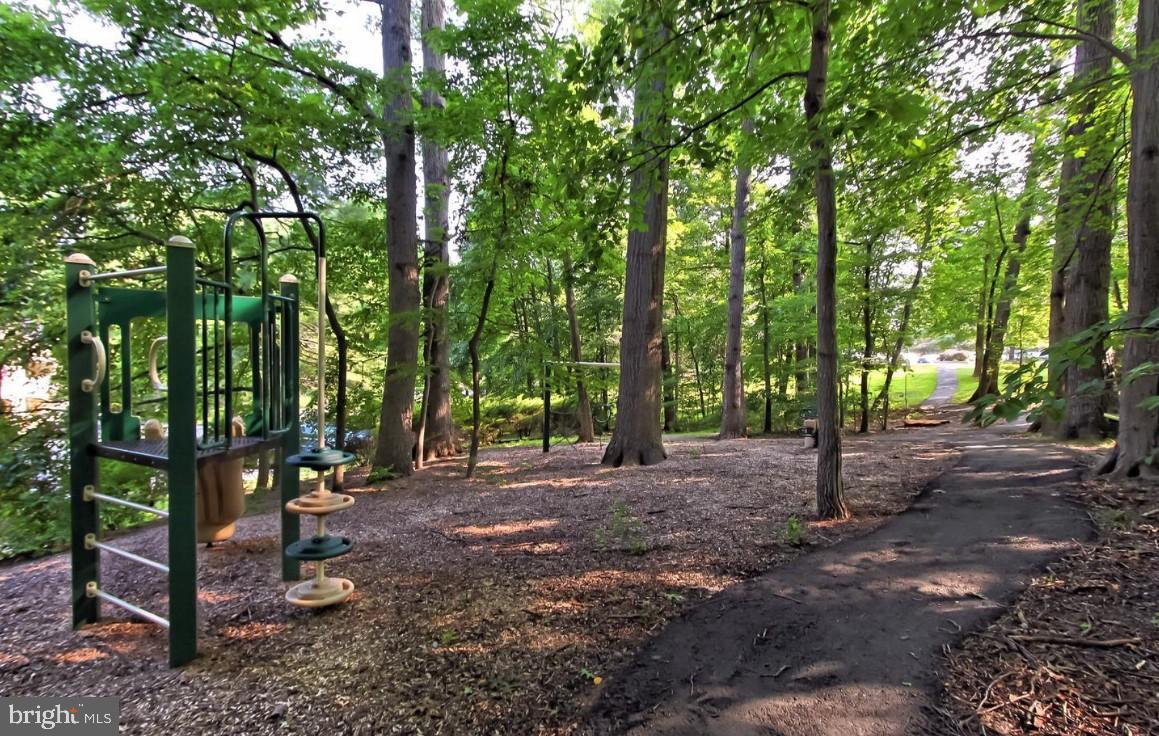 5833 COVE LANDING RD #304, BURKE, Virginia 22015, 2 Bedrooms Bedrooms, 7 Rooms Rooms,2 BathroomsBathrooms,Residential,For sale,5833 COVE LANDING RD #304,VAFX2285130 MLS # VAFX2285130