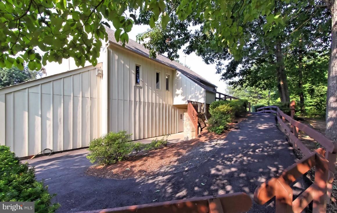 5833 COVE LANDING RD #304, BURKE, Virginia 22015, 2 Bedrooms Bedrooms, 7 Rooms Rooms,2 BathroomsBathrooms,Residential,For sale,5833 COVE LANDING RD #304,VAFX2285130 MLS # VAFX2285130