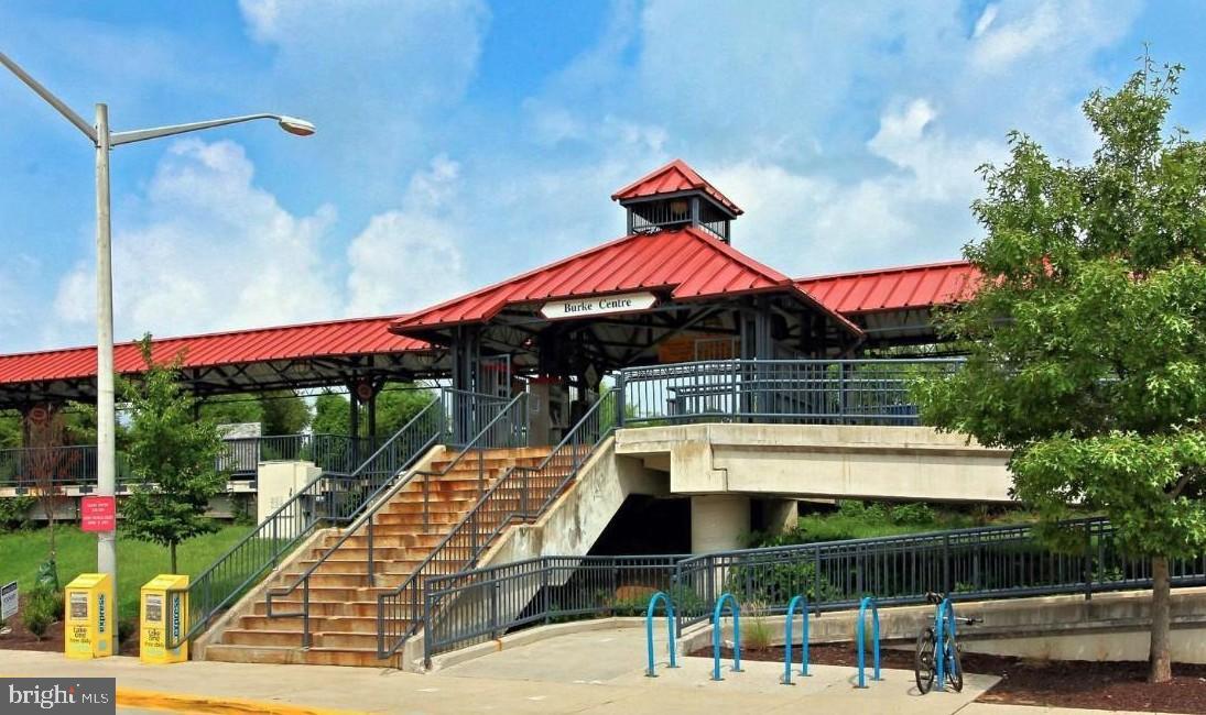 5833 COVE LANDING RD #304, BURKE, Virginia 22015, 2 Bedrooms Bedrooms, 7 Rooms Rooms,2 BathroomsBathrooms,Residential,For sale,5833 COVE LANDING RD #304,VAFX2285130 MLS # VAFX2285130