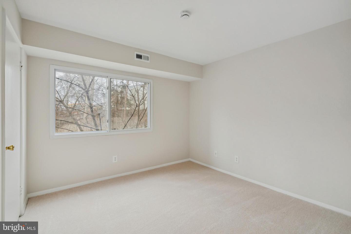 8006 CHANUTE PL #17/8, FALLS CHURCH, Virginia 22042, 3 Bedrooms Bedrooms, ,1 BathroomBathrooms,Residential,For sale,8006 CHANUTE PL #17/8,VAFX2285268 MLS # VAFX2285268 8006 CHANUTE PL #17/8, FALLS CHURCH, Virginia 22042, 3 Bedrooms Bedrooms, ,1 BathroomBathrooms,Residential,For sale,8006 CHANUTE PL #17/8,VAFX2285268 MLS # VAFX2285268