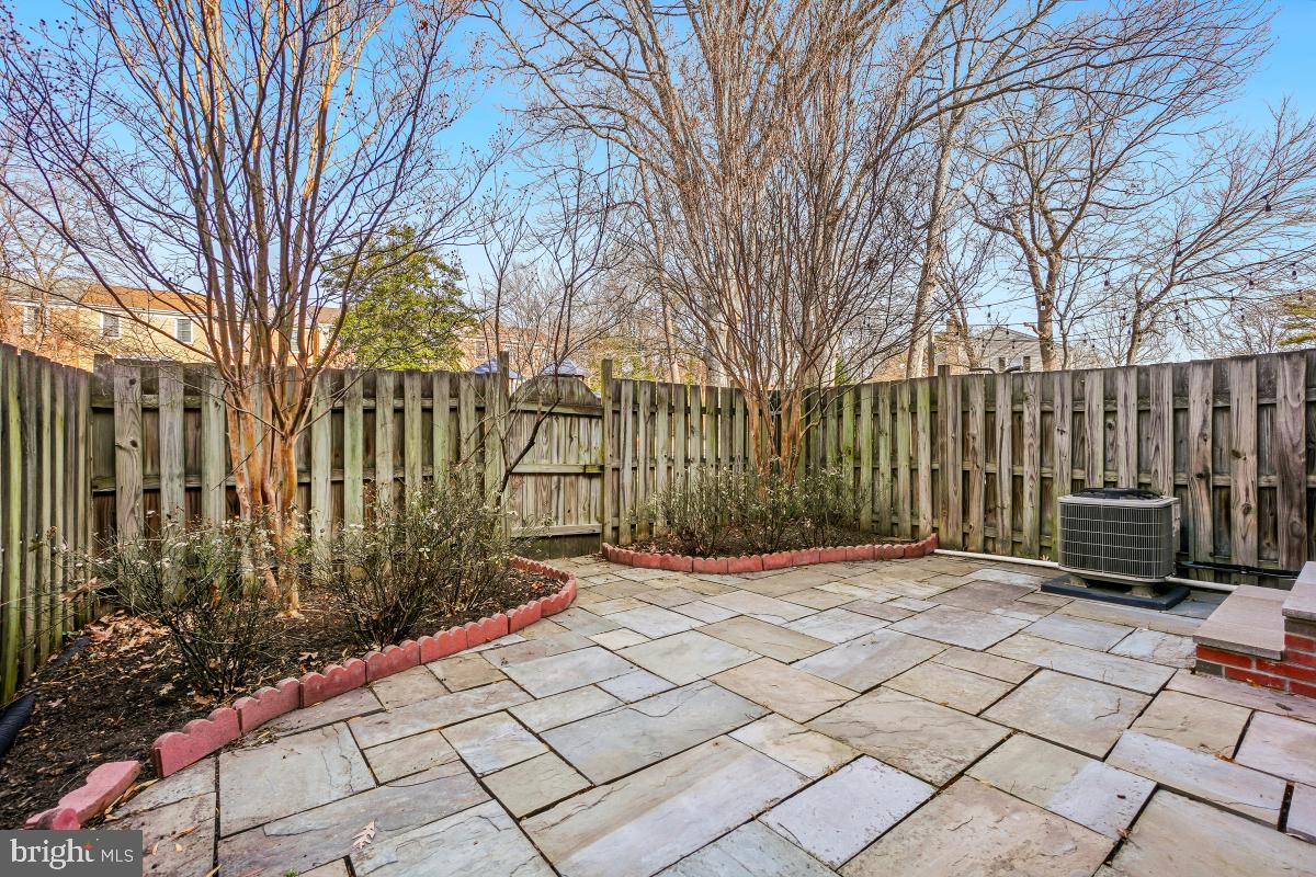 9108 SUEDE CT, FAIRFAX, Virginia 22031, 3 Bedrooms Bedrooms, ,3 BathroomsBathrooms,Residential,For sale,9108 SUEDE CT,VAFX2285304 MLS # VAFX2285304