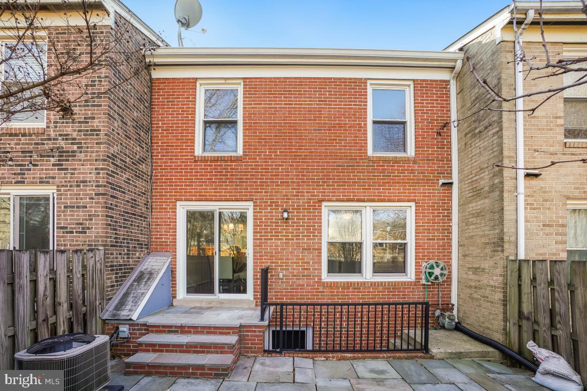 9108 SUEDE CT, FAIRFAX, Virginia 22031, 3 Bedrooms Bedrooms, ,3 BathroomsBathrooms,Residential,For sale,9108 SUEDE CT,VAFX2285304 MLS # VAFX2285304