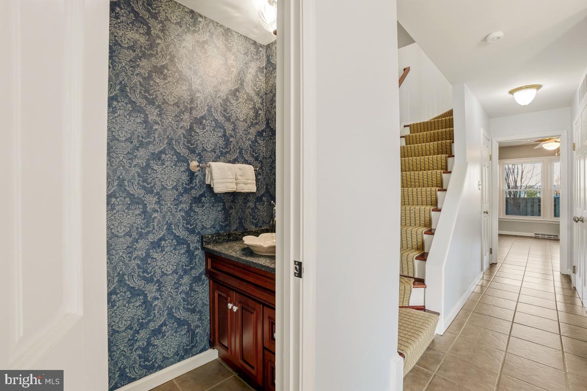 9108 SUEDE CT, FAIRFAX, Virginia 22031, 3 Bedrooms Bedrooms, ,3 BathroomsBathrooms,Residential,For sale,9108 SUEDE CT,VAFX2285304 MLS # VAFX2285304