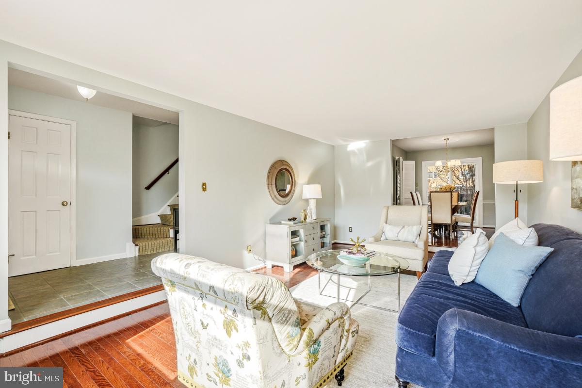 9108 SUEDE CT, FAIRFAX, Virginia 22031, 3 Bedrooms Bedrooms, ,3 BathroomsBathrooms,Residential,For sale,9108 SUEDE CT,VAFX2285304 MLS # VAFX2285304