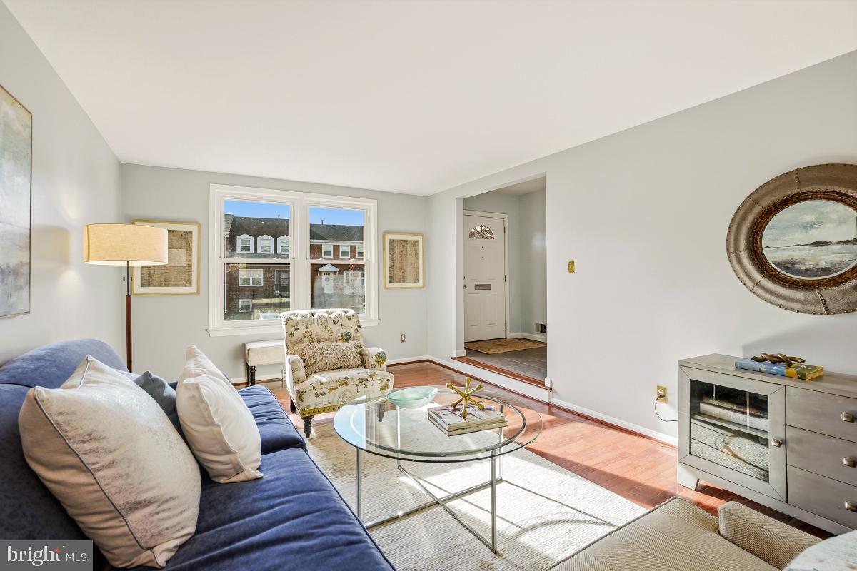 9108 SUEDE CT, FAIRFAX, Virginia 22031, 3 Bedrooms Bedrooms, ,3 BathroomsBathrooms,Residential,For sale,9108 SUEDE CT,VAFX2285304 MLS # VAFX2285304