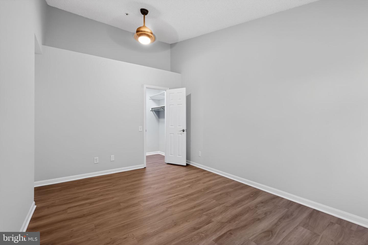 2816 EMMA LEE ST #301, FALLS CHURCH, Virginia 22042, 2 Bedrooms Bedrooms, ,2 BathroomsBathrooms,Residential,For sale,2816 EMMA LEE ST #301,VAFX2285328 MLS # VAFX2285328 2816 EMMA LEE ST #301, FALLS CHURCH, Virginia 22042, 2 Bedrooms Bedrooms, ,2 BathroomsBathrooms,Residential,For sale,2816 EMMA LEE ST #301,VAFX2285328 MLS # VAFX2285328