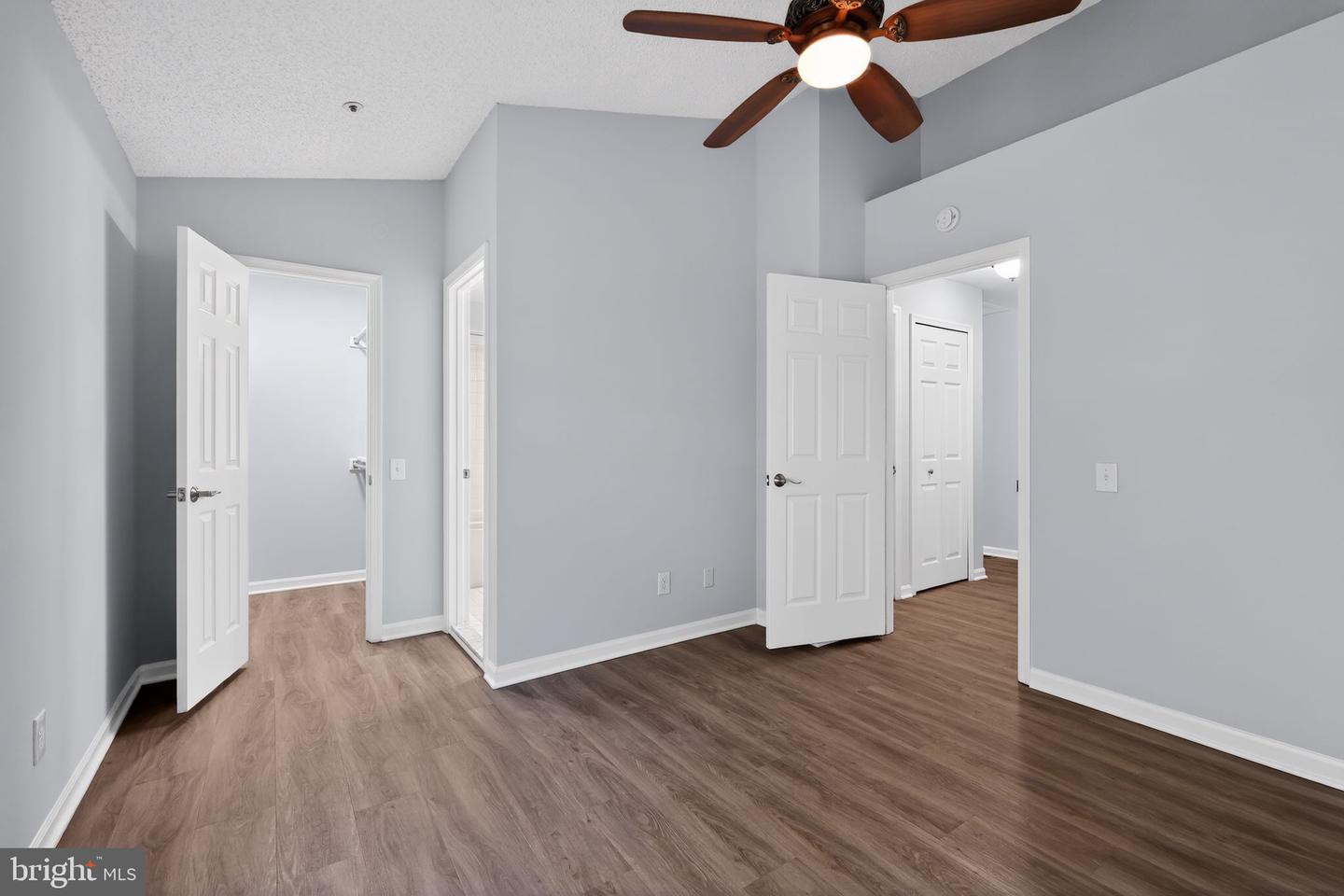 2816 EMMA LEE ST #301, FALLS CHURCH, Virginia 22042, 2 Bedrooms Bedrooms, ,2 BathroomsBathrooms,Residential,For sale,2816 EMMA LEE ST #301,VAFX2285328 MLS # VAFX2285328 2816 EMMA LEE ST #301, FALLS CHURCH, Virginia 22042, 2 Bedrooms Bedrooms, ,2 BathroomsBathrooms,Residential,For sale,2816 EMMA LEE ST #301,VAFX2285328 MLS # VAFX2285328