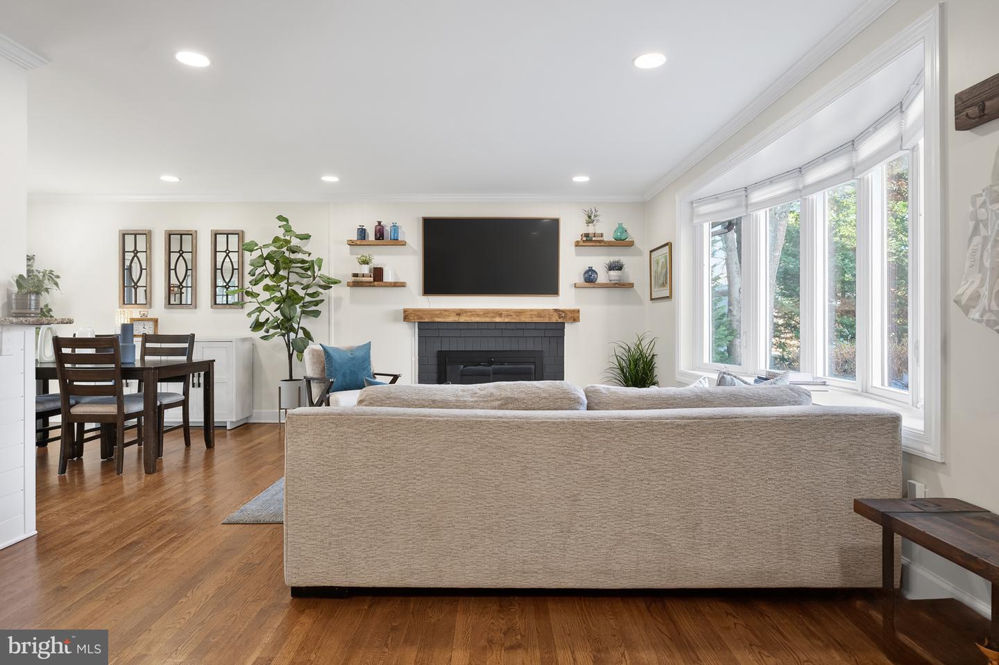 3809 MOSS DR, ANNANDALE, Virginia 22003, 3 Bedrooms Bedrooms, 10 Rooms Rooms,3 BathroomsBathrooms,Residential,For sale,3809 MOSS DR,VAFX2285396 MLS # VAFX2285396 3809 MOSS DR, ANNANDALE, Virginia 22003, 3 Bedrooms Bedrooms, 10 Rooms Rooms,3 BathroomsBathrooms,Residential,For sale,3809 MOSS DR,VAFX2285396 MLS # VAFX2285396