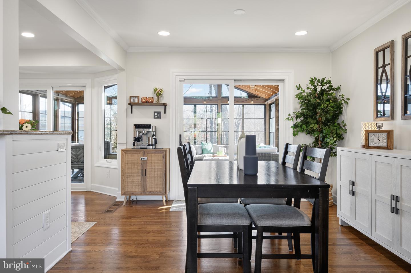 3809 MOSS DR, ANNANDALE, Virginia 22003, 3 Bedrooms Bedrooms, 10 Rooms Rooms,3 BathroomsBathrooms,Residential,For sale,3809 MOSS DR,VAFX2285396 MLS # VAFX2285396 3809 MOSS DR, ANNANDALE, Virginia 22003, 3 Bedrooms Bedrooms, 10 Rooms Rooms,3 BathroomsBathrooms,Residential,For sale,3809 MOSS DR,VAFX2285396 MLS # VAFX2285396