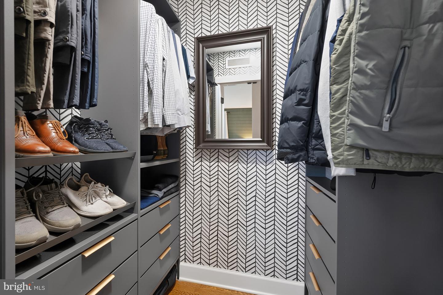 3809 MOSS DR, ANNANDALE, Virginia 22003, 3 Bedrooms Bedrooms, 10 Rooms Rooms,3 BathroomsBathrooms,Residential,For sale,3809 MOSS DR,VAFX2285396 MLS # VAFX2285396 3809 MOSS DR, ANNANDALE, Virginia 22003, 3 Bedrooms Bedrooms, 10 Rooms Rooms,3 BathroomsBathrooms,Residential,For sale,3809 MOSS DR,VAFX2285396 MLS # VAFX2285396