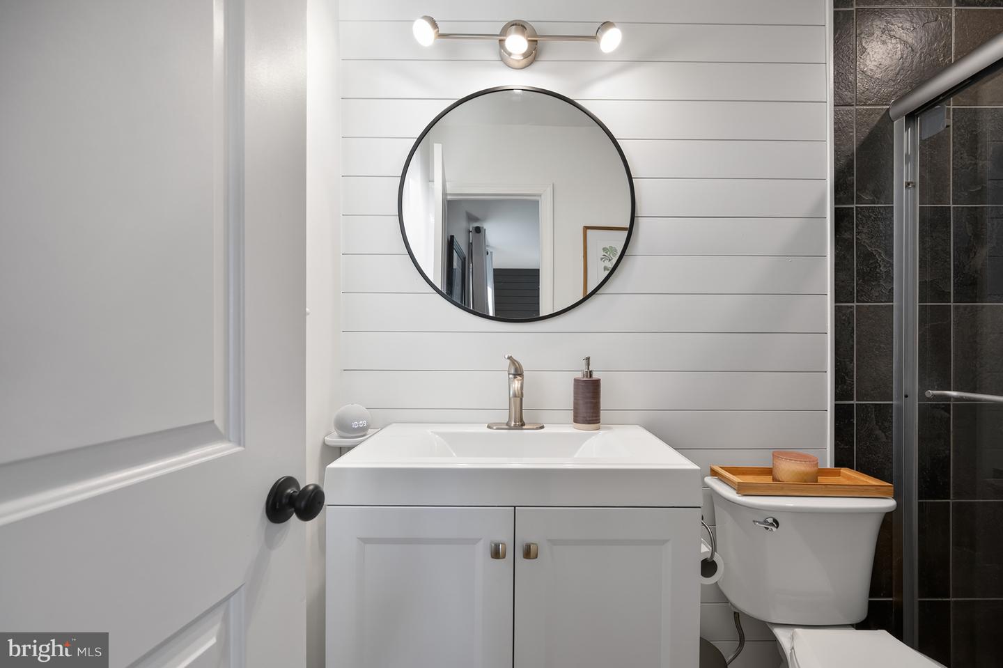 3809 MOSS DR, ANNANDALE, Virginia 22003, 3 Bedrooms Bedrooms, 10 Rooms Rooms,3 BathroomsBathrooms,Residential,For sale,3809 MOSS DR,VAFX2285396 MLS # VAFX2285396 3809 MOSS DR, ANNANDALE, Virginia 22003, 3 Bedrooms Bedrooms, 10 Rooms Rooms,3 BathroomsBathrooms,Residential,For sale,3809 MOSS DR,VAFX2285396 MLS # VAFX2285396