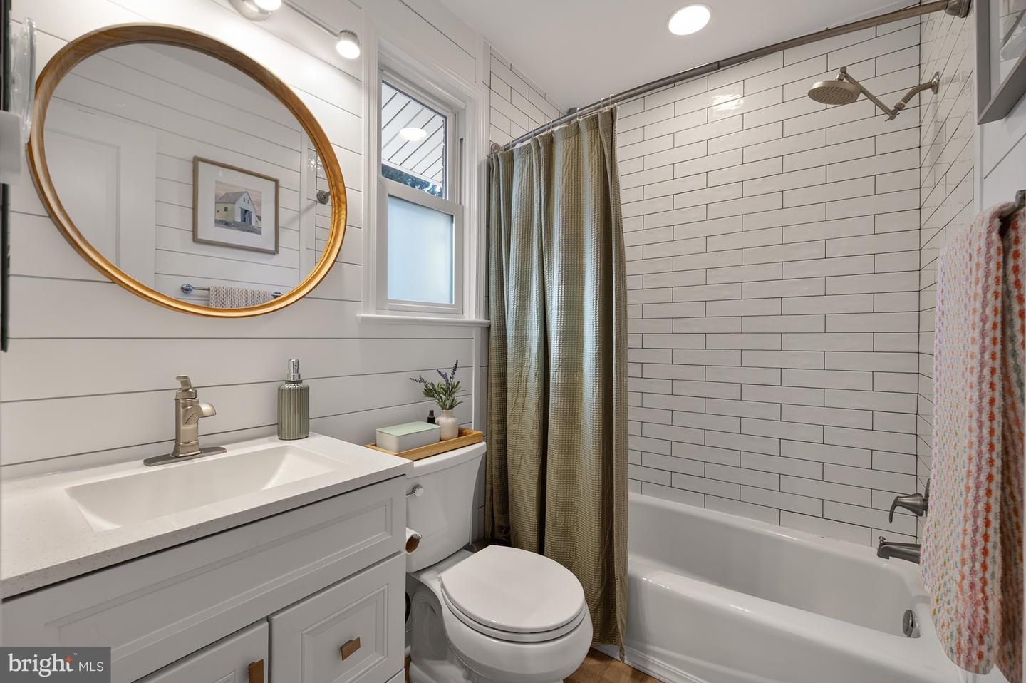 3809 MOSS DR, ANNANDALE, Virginia 22003, 3 Bedrooms Bedrooms, 10 Rooms Rooms,3 BathroomsBathrooms,Residential,For sale,3809 MOSS DR,VAFX2285396 MLS # VAFX2285396 3809 MOSS DR, ANNANDALE, Virginia 22003, 3 Bedrooms Bedrooms, 10 Rooms Rooms,3 BathroomsBathrooms,Residential,For sale,3809 MOSS DR,VAFX2285396 MLS # VAFX2285396