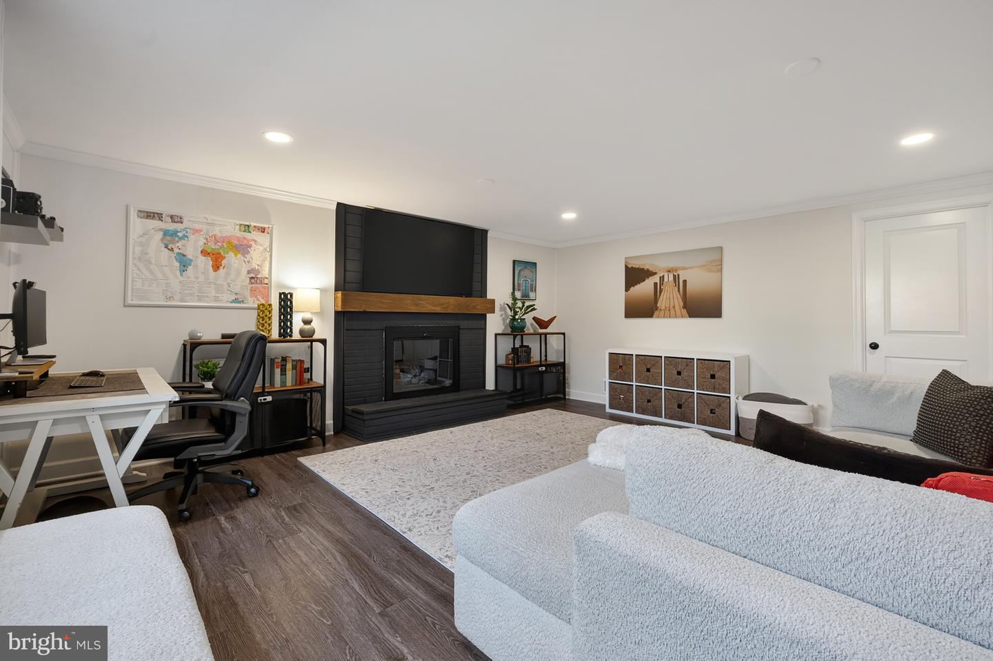 3809 MOSS DR, ANNANDALE, Virginia 22003, 3 Bedrooms Bedrooms, 10 Rooms Rooms,3 BathroomsBathrooms,Residential,For sale,3809 MOSS DR,VAFX2285396 MLS # VAFX2285396 3809 MOSS DR, ANNANDALE, Virginia 22003, 3 Bedrooms Bedrooms, 10 Rooms Rooms,3 BathroomsBathrooms,Residential,For sale,3809 MOSS DR,VAFX2285396 MLS # VAFX2285396