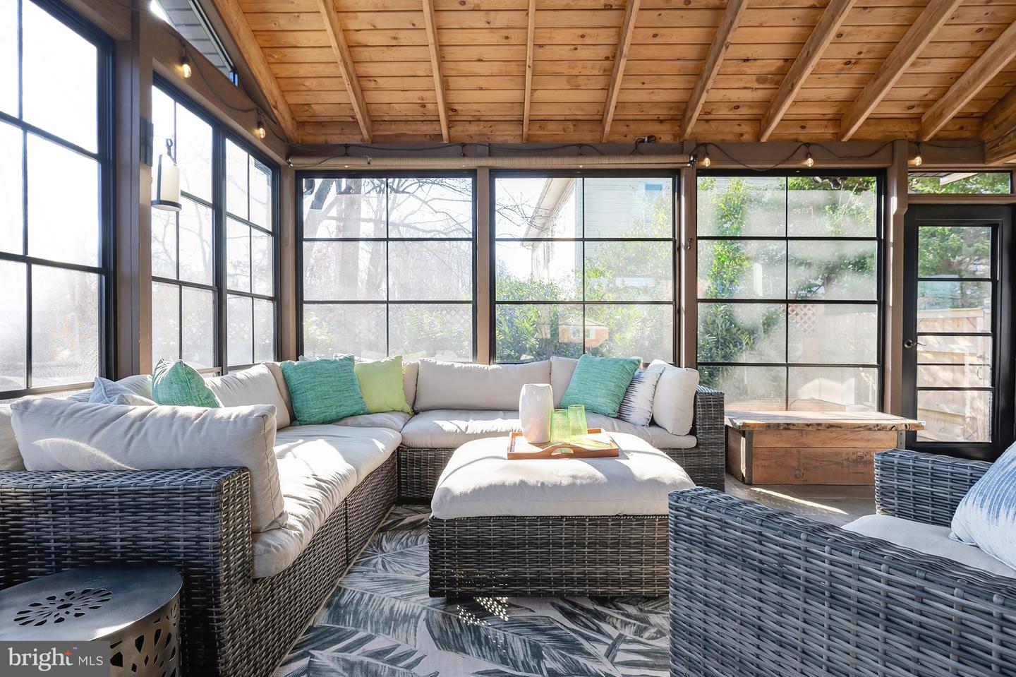 3809 MOSS DR, ANNANDALE, Virginia 22003, 3 Bedrooms Bedrooms, 10 Rooms Rooms,3 BathroomsBathrooms,Residential,For sale,3809 MOSS DR,VAFX2285396 MLS # VAFX2285396 3809 MOSS DR, ANNANDALE, Virginia 22003, 3 Bedrooms Bedrooms, 10 Rooms Rooms,3 BathroomsBathrooms,Residential,For sale,3809 MOSS DR,VAFX2285396 MLS # VAFX2285396