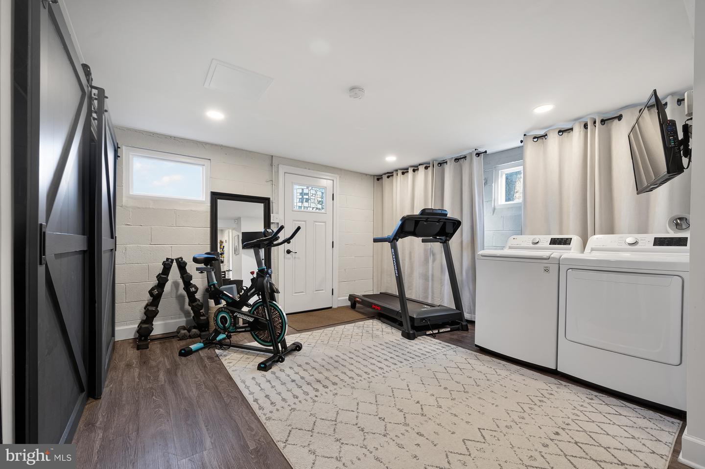 3809 MOSS DR, ANNANDALE, Virginia 22003, 3 Bedrooms Bedrooms, 10 Rooms Rooms,3 BathroomsBathrooms,Residential,For sale,3809 MOSS DR,VAFX2285396 MLS # VAFX2285396 3809 MOSS DR, ANNANDALE, Virginia 22003, 3 Bedrooms Bedrooms, 10 Rooms Rooms,3 BathroomsBathrooms,Residential,For sale,3809 MOSS DR,VAFX2285396 MLS # VAFX2285396