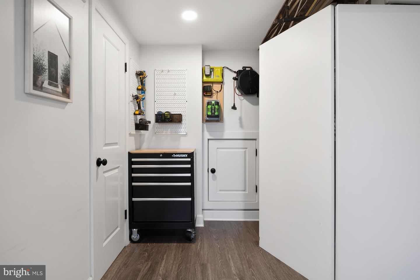 3809 MOSS DR, ANNANDALE, Virginia 22003, 3 Bedrooms Bedrooms, 10 Rooms Rooms,3 BathroomsBathrooms,Residential,For sale,3809 MOSS DR,VAFX2285396 MLS # VAFX2285396 3809 MOSS DR, ANNANDALE, Virginia 22003, 3 Bedrooms Bedrooms, 10 Rooms Rooms,3 BathroomsBathrooms,Residential,For sale,3809 MOSS DR,VAFX2285396 MLS # VAFX2285396