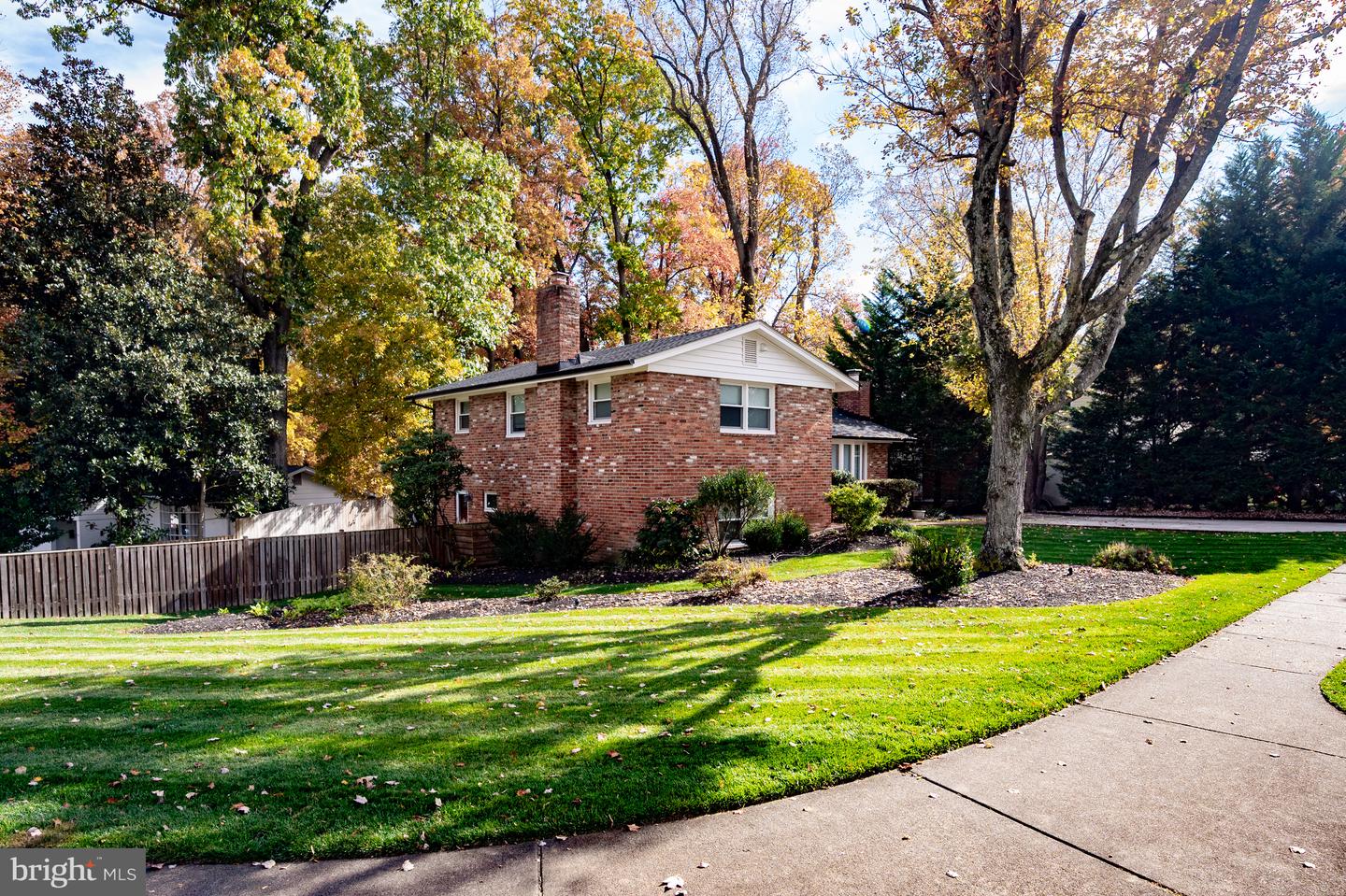 3809 MOSS DR, ANNANDALE, Virginia 22003, 3 Bedrooms Bedrooms, 10 Rooms Rooms,3 BathroomsBathrooms,Residential,For sale,3809 MOSS DR,VAFX2285396 MLS # VAFX2285396 3809 MOSS DR, ANNANDALE, Virginia 22003, 3 Bedrooms Bedrooms, 10 Rooms Rooms,3 BathroomsBathrooms,Residential,For sale,3809 MOSS DR,VAFX2285396 MLS # VAFX2285396