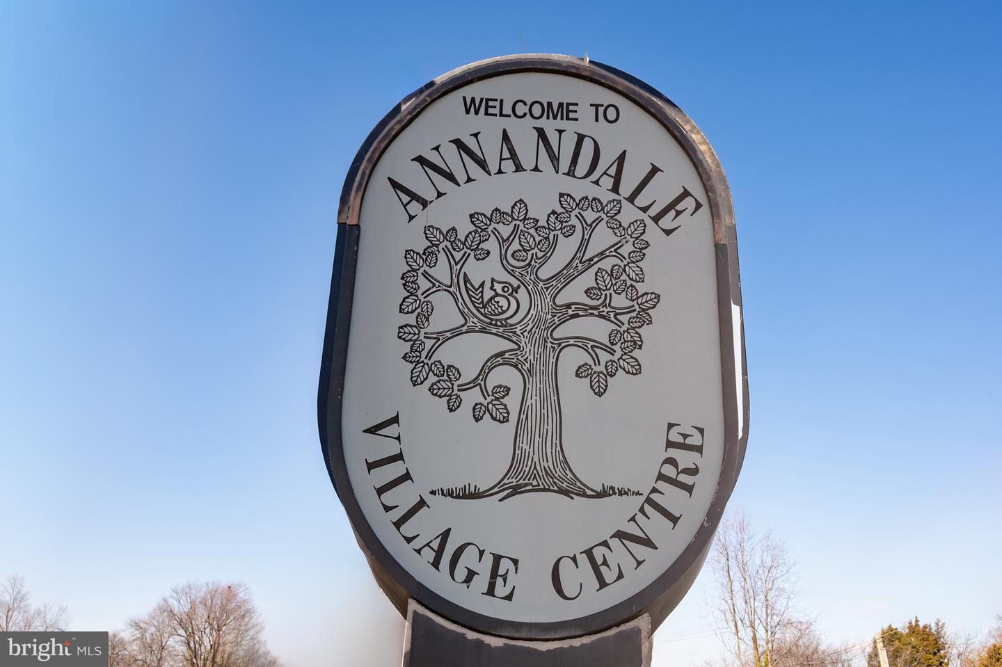 3809 MOSS DR, ANNANDALE, Virginia 22003, 3 Bedrooms Bedrooms, 10 Rooms Rooms,3 BathroomsBathrooms,Residential,For sale,3809 MOSS DR,VAFX2285396 MLS # VAFX2285396 3809 MOSS DR, ANNANDALE, Virginia 22003, 3 Bedrooms Bedrooms, 10 Rooms Rooms,3 BathroomsBathrooms,Residential,For sale,3809 MOSS DR,VAFX2285396 MLS # VAFX2285396