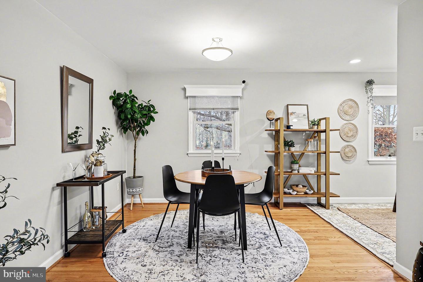 6722 S KINGS HWY, ALEXANDRIA, Virginia 22306, 3 Bedrooms Bedrooms, ,3 BathroomsBathrooms,Residential,For sale,6722 S KINGS HWY,VAFX2285428 MLS # VAFX2285428 6722 S KINGS HWY, ALEXANDRIA, Virginia 22306, 3 Bedrooms Bedrooms, ,3 BathroomsBathrooms,Residential,For sale,6722 S KINGS HWY,VAFX2285428 MLS # VAFX2285428