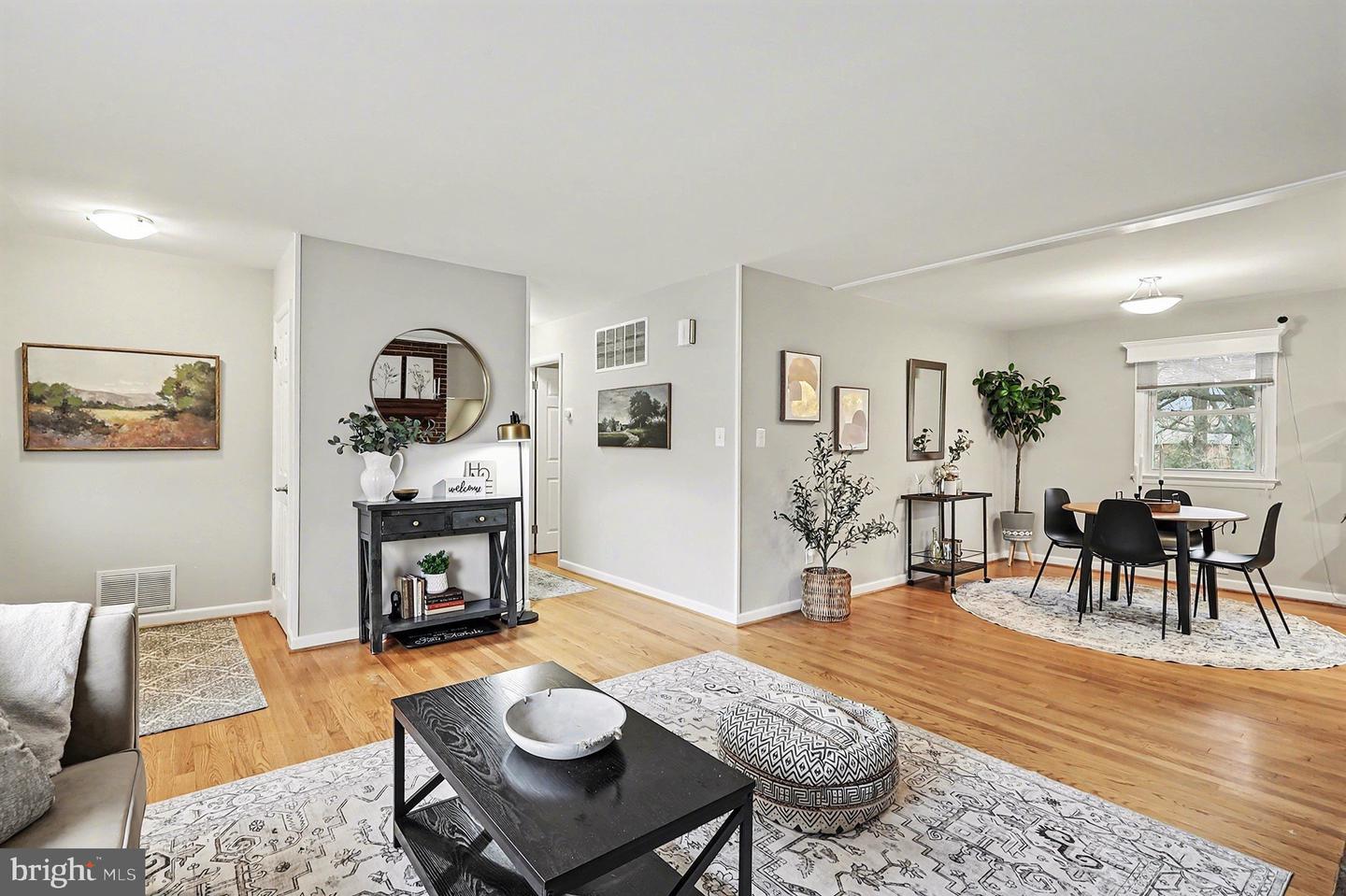 6722 S KINGS HWY, ALEXANDRIA, Virginia 22306, 3 Bedrooms Bedrooms, ,3 BathroomsBathrooms,Residential,For sale,6722 S KINGS HWY,VAFX2285428 MLS # VAFX2285428 6722 S KINGS HWY, ALEXANDRIA, Virginia 22306, 3 Bedrooms Bedrooms, ,3 BathroomsBathrooms,Residential,For sale,6722 S KINGS HWY,VAFX2285428 MLS # VAFX2285428