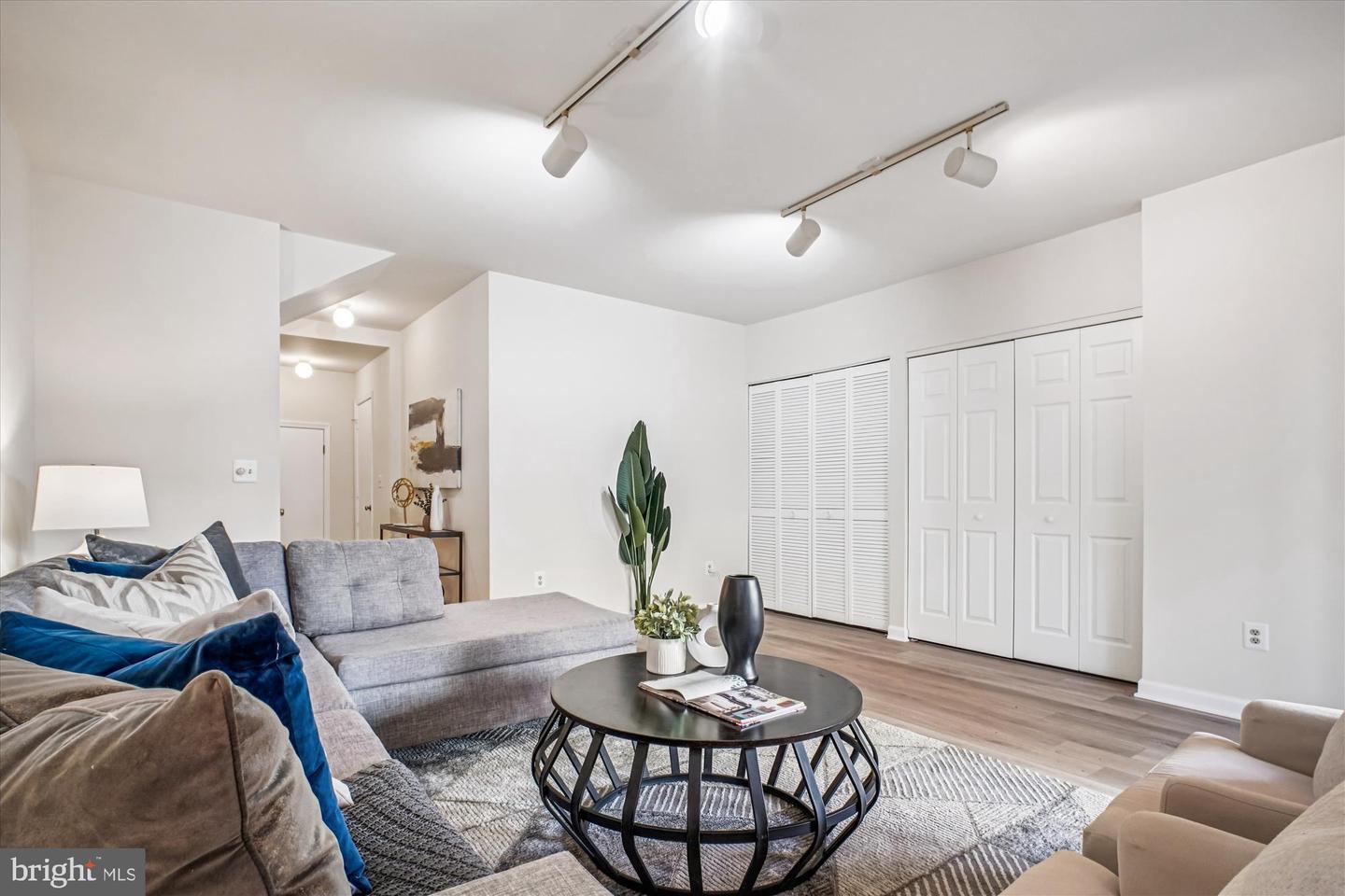 12316 FIELD LARK CT, FAIRFAX, Virginia 22033, 3 Bedrooms Bedrooms, ,2 BathroomsBathrooms,Residential,For sale,12316 FIELD LARK CT,VAFX2285466 MLS # VAFX2285466 12316 FIELD LARK CT, FAIRFAX, Virginia 22033, 3 Bedrooms Bedrooms, ,2 BathroomsBathrooms,Residential,For sale,12316 FIELD LARK CT,VAFX2285466 MLS # VAFX2285466