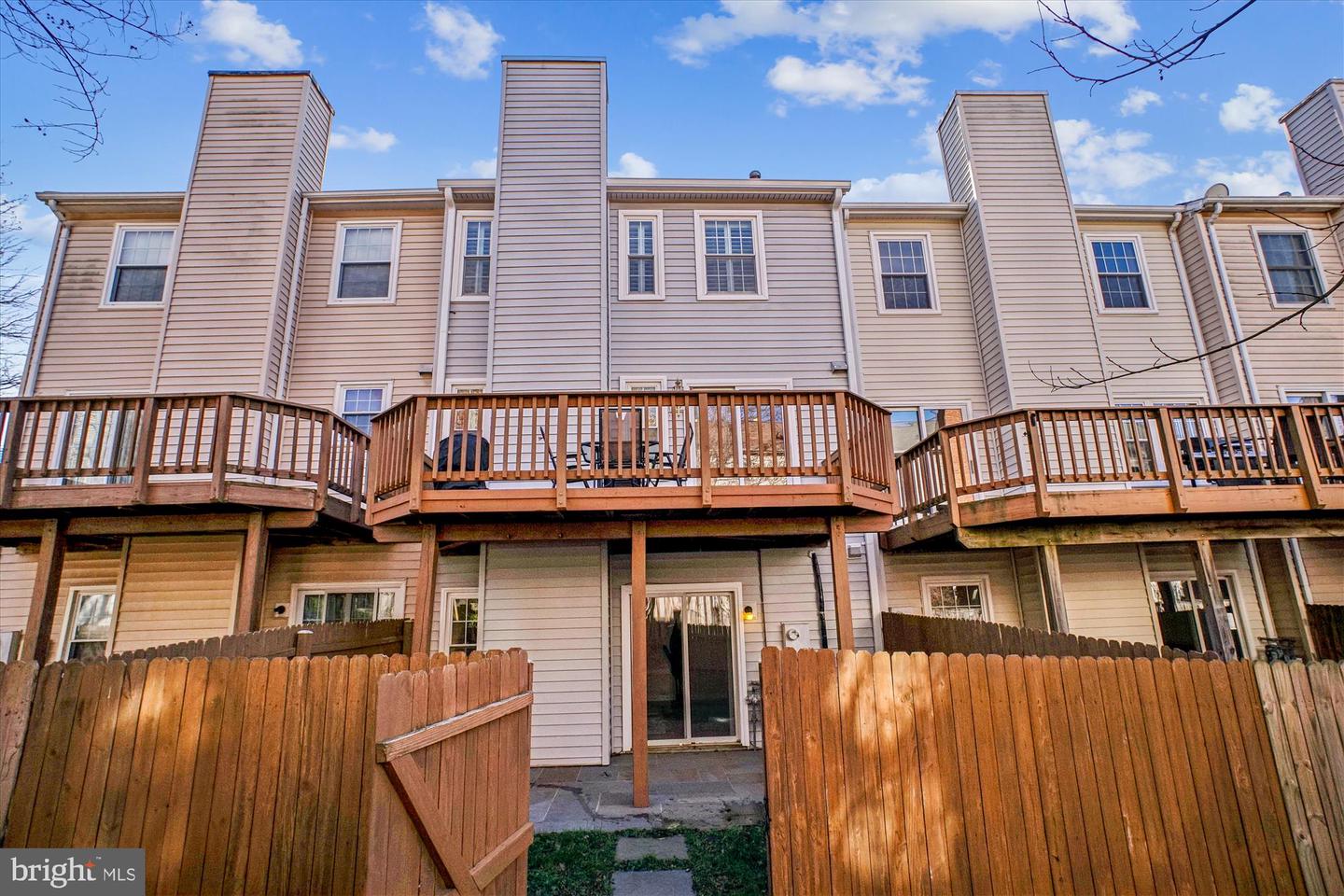 12316 FIELD LARK CT, FAIRFAX, Virginia 22033, 3 Bedrooms Bedrooms, ,2 BathroomsBathrooms,Residential,For sale,12316 FIELD LARK CT,VAFX2285466 MLS # VAFX2285466 12316 FIELD LARK CT, FAIRFAX, Virginia 22033, 3 Bedrooms Bedrooms, ,2 BathroomsBathrooms,Residential,For sale,12316 FIELD LARK CT,VAFX2285466 MLS # VAFX2285466