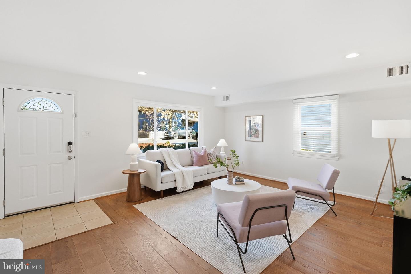 27 E HOWELL AVE, ALEXANDRIA, Virginia 22301, 3 Bedrooms Bedrooms, ,2 BathroomsBathrooms,Residential,For sale,27 E HOWELL AVE,VAAX2053086 MLS # VAAX2053086 27 E HOWELL AVE, ALEXANDRIA, Virginia 22301, 3 Bedrooms Bedrooms, ,2 BathroomsBathrooms,Residential,For sale,27 E HOWELL AVE,VAAX2053086 MLS # VAAX2053086