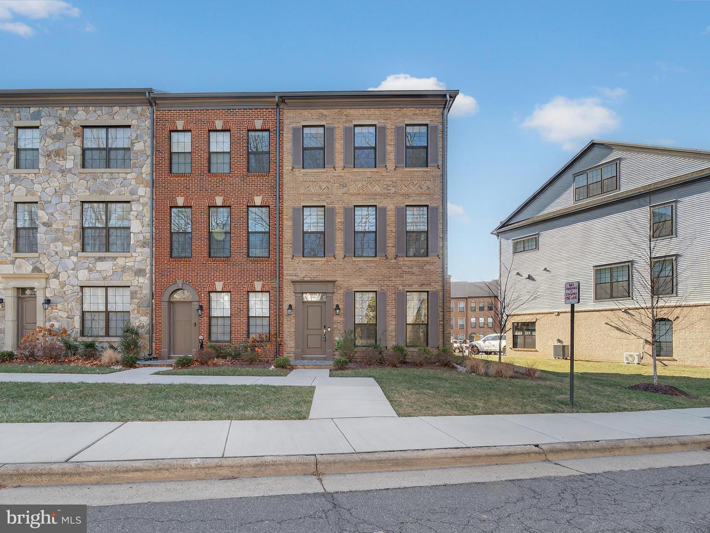 4380 FAIR LAKES CT, FAIRFAX, Virginia 22033, 3 Bedrooms Bedrooms, ,3 BathroomsBathrooms,Residential,For sale,4380 FAIR LAKES CT,VAFX2285498 MLS # VAFX2285498 4380 FAIR LAKES CT, FAIRFAX, Virginia 22033, 3 Bedrooms Bedrooms, ,3 BathroomsBathrooms,Residential,For sale,4380 FAIR LAKES CT,VAFX2285498 MLS # VAFX2285498