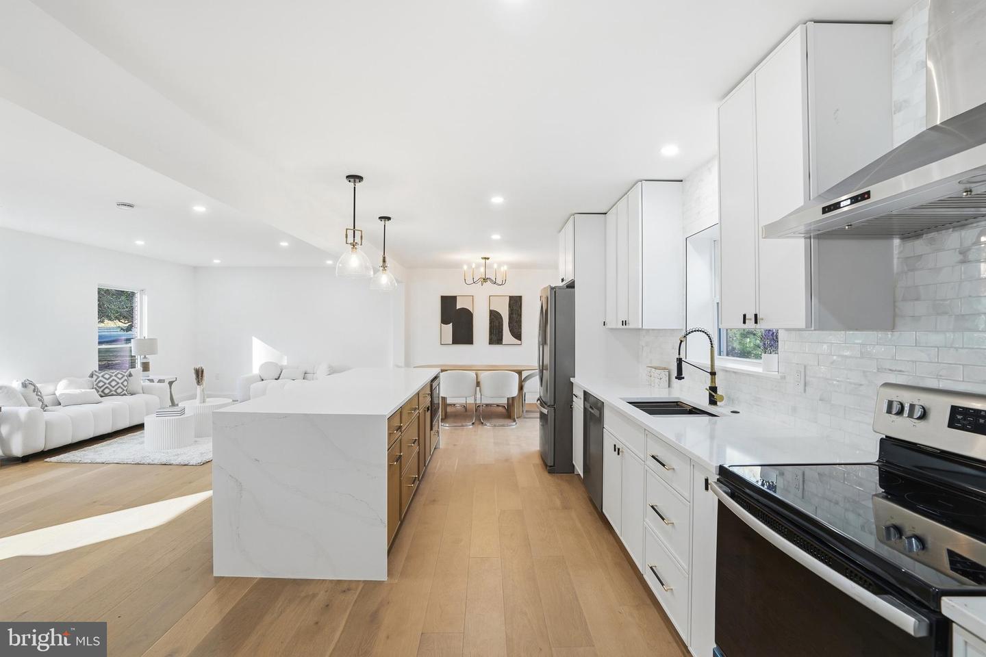 10704 HOWERTON AVE, FAIRFAX, Virginia 22030, 4 Bedrooms Bedrooms, ,3 BathroomsBathrooms,Residential,For sale,10704 HOWERTON AVE,VAFC2007642 MLS # VAFC2007642