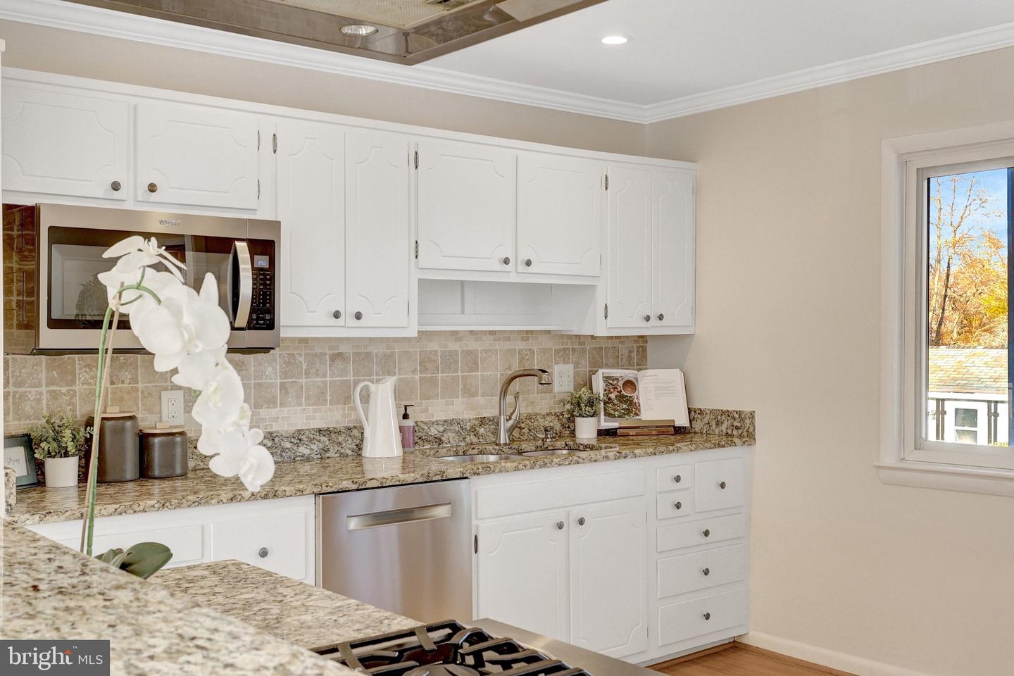 307 VALEVIEW CT NW, VIENNA, Virginia 22180, 4 Bedrooms Bedrooms, ,3 BathroomsBathrooms,Residential,For sale,307 VALEVIEW CT NW,VAFX2285528 MLS # VAFX2285528 307 VALEVIEW CT NW, VIENNA, Virginia 22180, 4 Bedrooms Bedrooms, ,3 BathroomsBathrooms,Residential,For sale,307 VALEVIEW CT NW,VAFX2285528 MLS # VAFX2285528