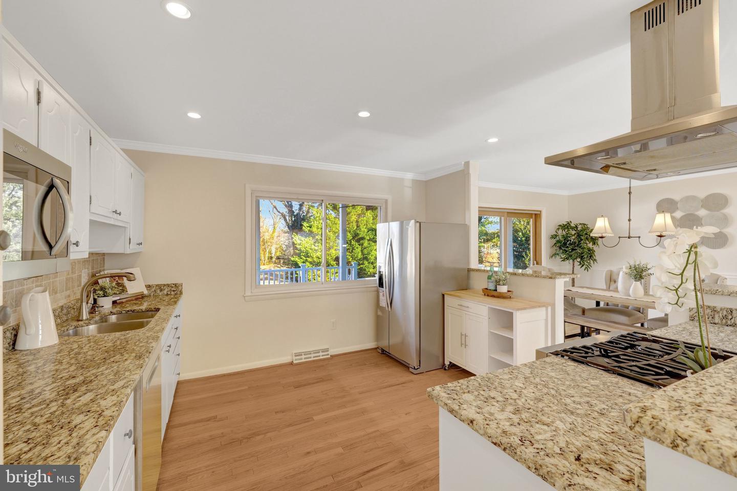 307 VALEVIEW CT NW, VIENNA, Virginia 22180, 4 Bedrooms Bedrooms, ,3 BathroomsBathrooms,Residential,For sale,307 VALEVIEW CT NW,VAFX2285528 MLS # VAFX2285528 307 VALEVIEW CT NW, VIENNA, Virginia 22180, 4 Bedrooms Bedrooms, ,3 BathroomsBathrooms,Residential,For sale,307 VALEVIEW CT NW,VAFX2285528 MLS # VAFX2285528