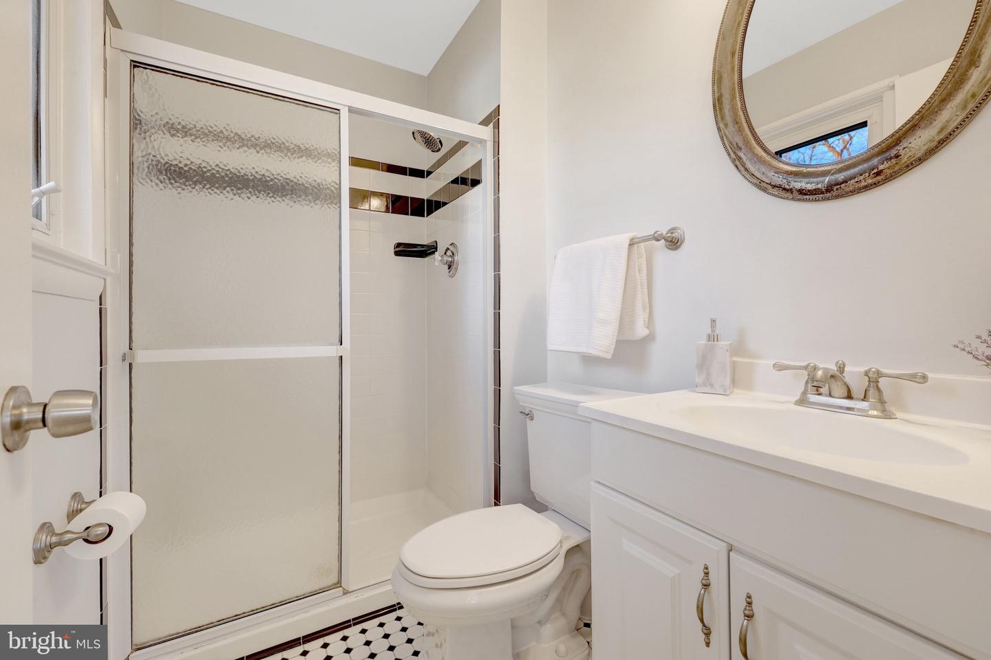 307 VALEVIEW CT NW, VIENNA, Virginia 22180, 4 Bedrooms Bedrooms, ,3 BathroomsBathrooms,Residential,For sale,307 VALEVIEW CT NW,VAFX2285528 MLS # VAFX2285528 307 VALEVIEW CT NW, VIENNA, Virginia 22180, 4 Bedrooms Bedrooms, ,3 BathroomsBathrooms,Residential,For sale,307 VALEVIEW CT NW,VAFX2285528 MLS # VAFX2285528