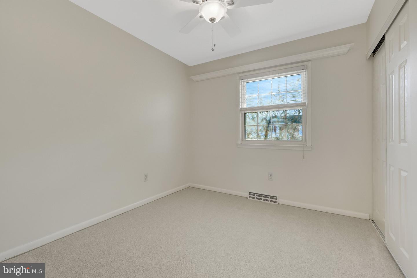 307 VALEVIEW CT NW, VIENNA, Virginia 22180, 4 Bedrooms Bedrooms, ,3 BathroomsBathrooms,Residential,For sale,307 VALEVIEW CT NW,VAFX2285528 MLS # VAFX2285528 307 VALEVIEW CT NW, VIENNA, Virginia 22180, 4 Bedrooms Bedrooms, ,3 BathroomsBathrooms,Residential,For sale,307 VALEVIEW CT NW,VAFX2285528 MLS # VAFX2285528