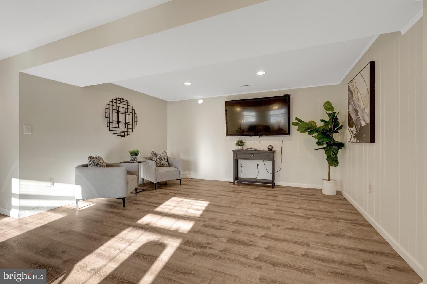 307 VALEVIEW CT NW, VIENNA, Virginia 22180, 4 Bedrooms Bedrooms, ,3 BathroomsBathrooms,Residential,For sale,307 VALEVIEW CT NW,VAFX2285528 MLS # VAFX2285528 307 VALEVIEW CT NW, VIENNA, Virginia 22180, 4 Bedrooms Bedrooms, ,3 BathroomsBathrooms,Residential,For sale,307 VALEVIEW CT NW,VAFX2285528 MLS # VAFX2285528