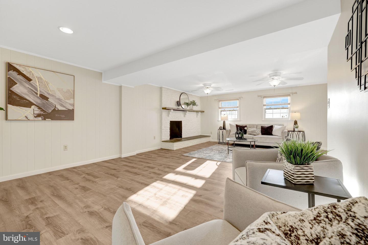 307 VALEVIEW CT NW, VIENNA, Virginia 22180, 4 Bedrooms Bedrooms, ,3 BathroomsBathrooms,Residential,For sale,307 VALEVIEW CT NW,VAFX2285528 MLS # VAFX2285528 307 VALEVIEW CT NW, VIENNA, Virginia 22180, 4 Bedrooms Bedrooms, ,3 BathroomsBathrooms,Residential,For sale,307 VALEVIEW CT NW,VAFX2285528 MLS # VAFX2285528