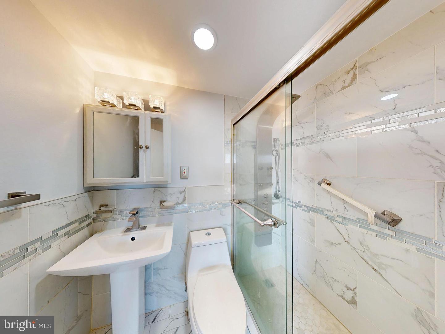 4600 DUKE ST #600, ALEXANDRIA, Virginia 22304, 1 Bedroom Bedrooms, ,1 BathroomBathrooms,Residential,For sale,4600 DUKE ST #600,VAAX2053114 MLS # VAAX2053114 4600 DUKE ST #600, ALEXANDRIA, Virginia 22304, 1 Bedroom Bedrooms, ,1 BathroomBathrooms,Residential,For sale,4600 DUKE ST #600,VAAX2053114 MLS # VAAX2053114