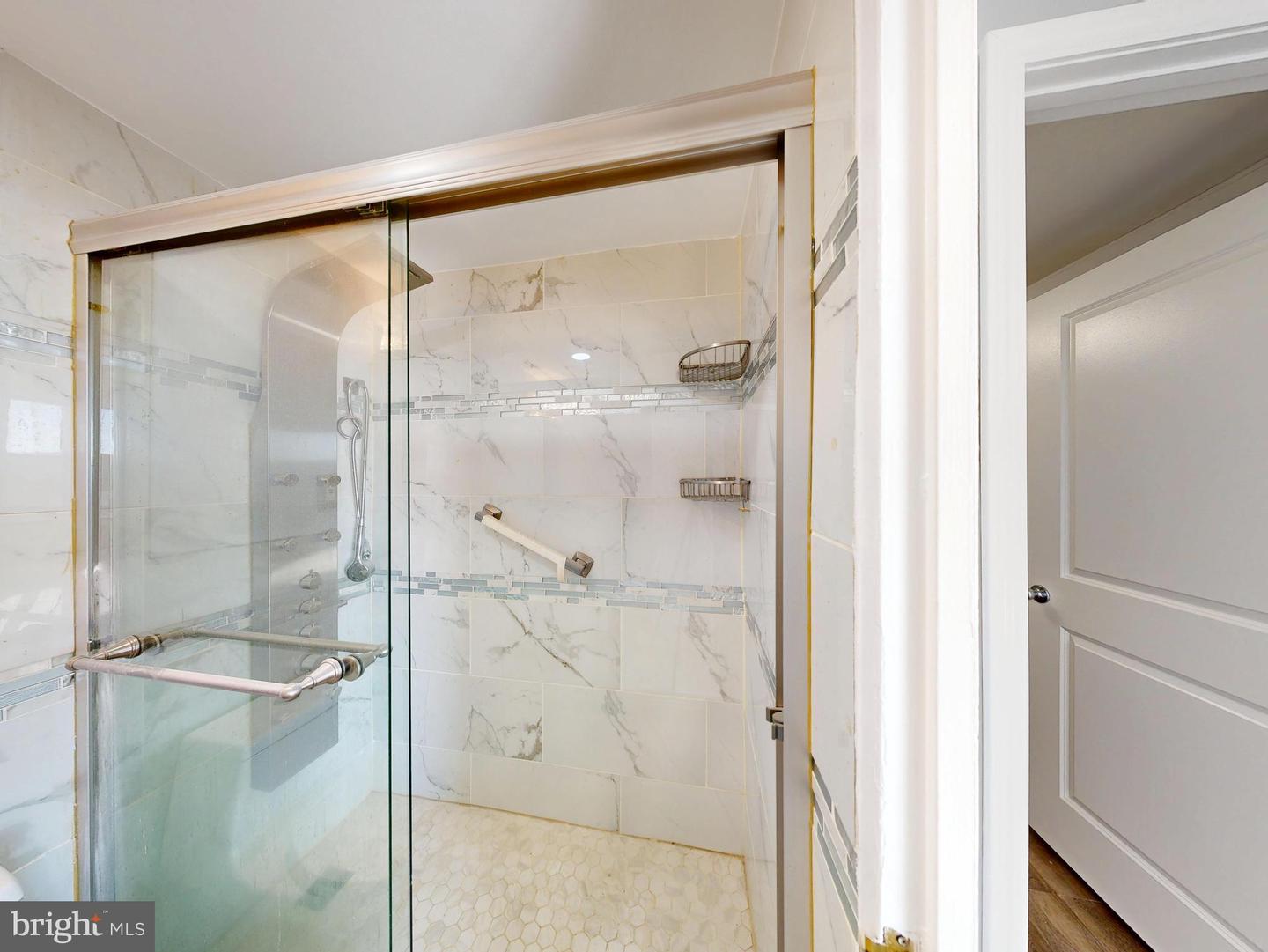 4600 DUKE ST #600, ALEXANDRIA, Virginia 22304, 1 Bedroom Bedrooms, ,1 BathroomBathrooms,Residential,For sale,4600 DUKE ST #600,VAAX2053114 MLS # VAAX2053114 4600 DUKE ST #600, ALEXANDRIA, Virginia 22304, 1 Bedroom Bedrooms, ,1 BathroomBathrooms,Residential,For sale,4600 DUKE ST #600,VAAX2053114 MLS # VAAX2053114