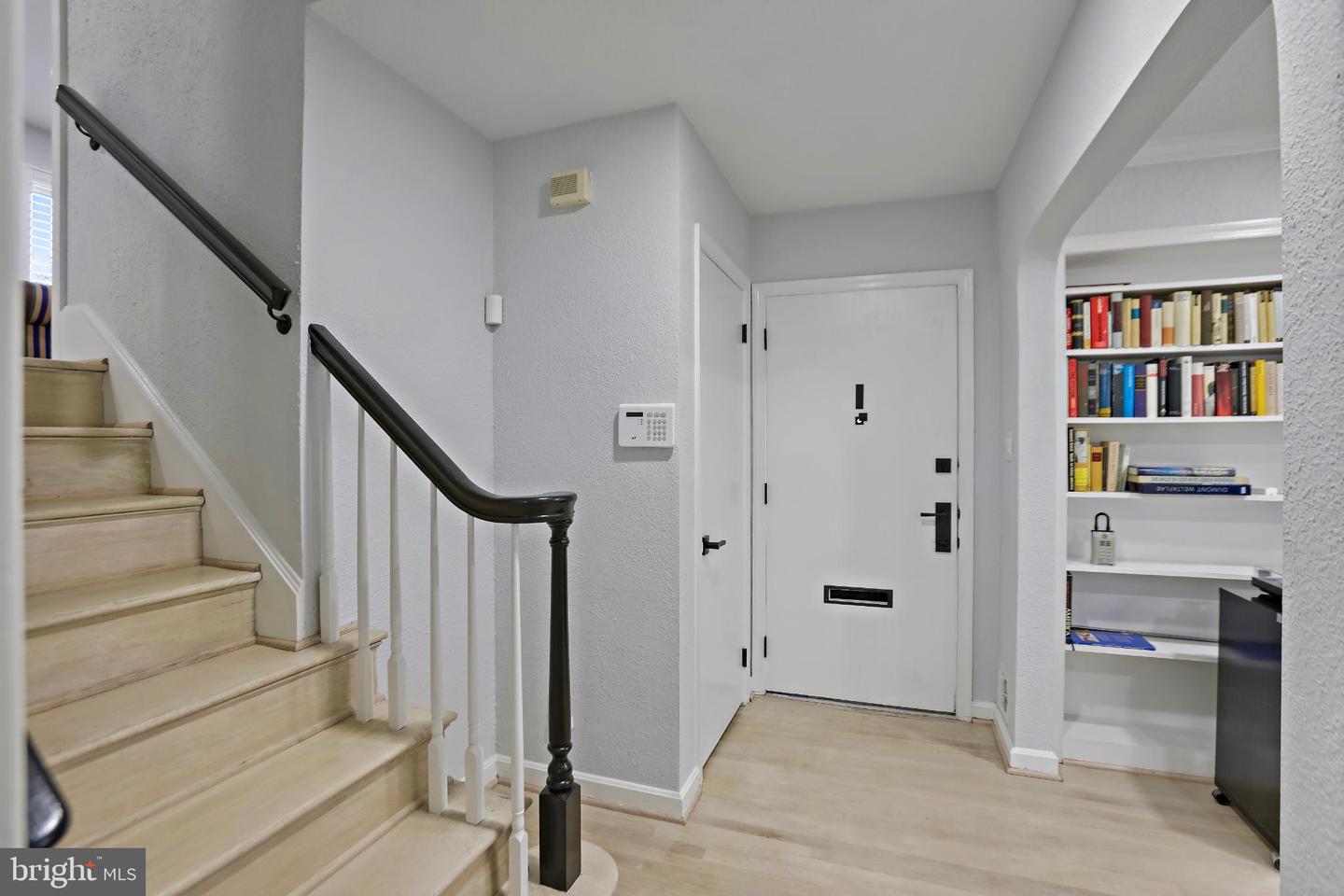 3906 RIDGE RD, ANNANDALE, Virginia 22003, 3 Bedrooms Bedrooms, 5 Rooms Rooms,2 BathroomsBathrooms,Residential,For sale,3906 RIDGE RD,VAFX2285696 MLS # VAFX2285696 3906 RIDGE RD, ANNANDALE, Virginia 22003, 3 Bedrooms Bedrooms, 5 Rooms Rooms,2 BathroomsBathrooms,Residential,For sale,3906 RIDGE RD,VAFX2285696 MLS # VAFX2285696