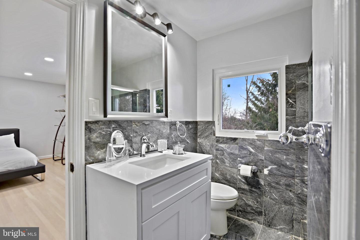 3906 RIDGE RD, ANNANDALE, Virginia 22003, 3 Bedrooms Bedrooms, 5 Rooms Rooms,2 BathroomsBathrooms,Residential,For sale,3906 RIDGE RD,VAFX2285696 MLS # VAFX2285696 3906 RIDGE RD, ANNANDALE, Virginia 22003, 3 Bedrooms Bedrooms, 5 Rooms Rooms,2 BathroomsBathrooms,Residential,For sale,3906 RIDGE RD,VAFX2285696 MLS # VAFX2285696