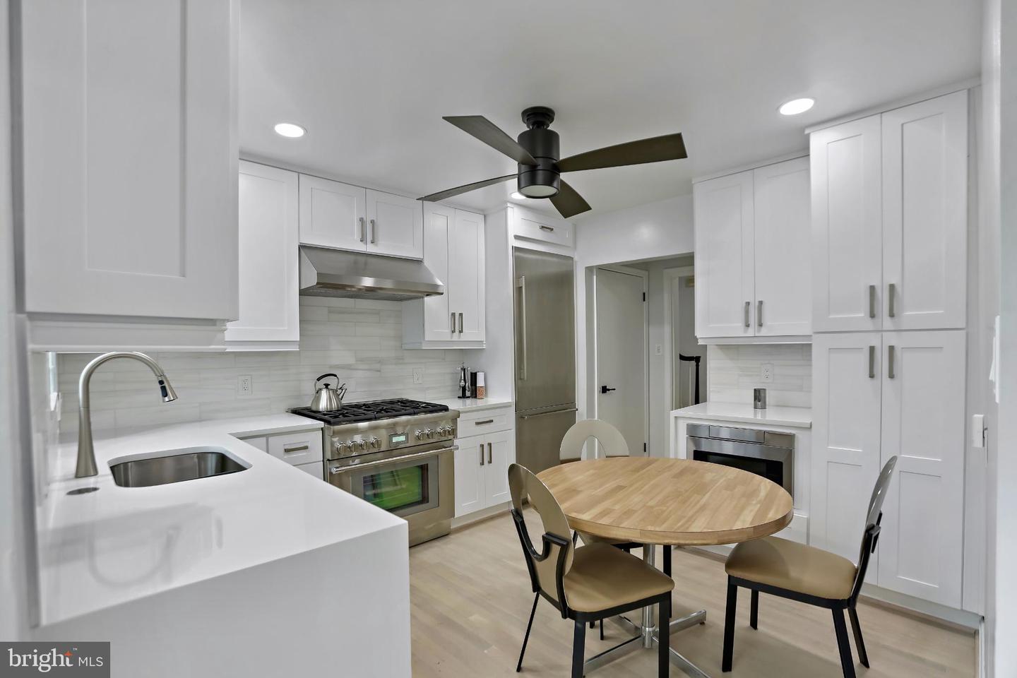 3906 RIDGE RD, ANNANDALE, Virginia 22003, 3 Bedrooms Bedrooms, 5 Rooms Rooms,2 BathroomsBathrooms,Residential,For sale,3906 RIDGE RD,VAFX2285696 MLS # VAFX2285696 3906 RIDGE RD, ANNANDALE, Virginia 22003, 3 Bedrooms Bedrooms, 5 Rooms Rooms,2 BathroomsBathrooms,Residential,For sale,3906 RIDGE RD,VAFX2285696 MLS # VAFX2285696