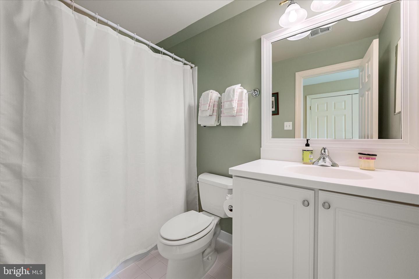 17635 HARMONY CHURCH RD, HAMILTON, Virginia 20158, 6 Bedrooms Bedrooms, ,6 BathroomsBathrooms,Residential,For sale,17635 HARMONY CHURCH RD,VALO2113938 MLS # VALO2113938