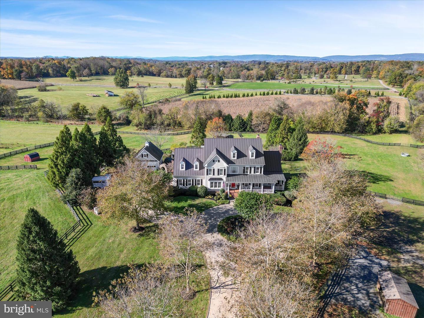 17635 HARMONY CHURCH RD, HAMILTON, Virginia 20158, 6 Bedrooms Bedrooms, ,6 BathroomsBathrooms,Residential,For sale,17635 HARMONY CHURCH RD,VALO2113938 MLS # VALO2113938