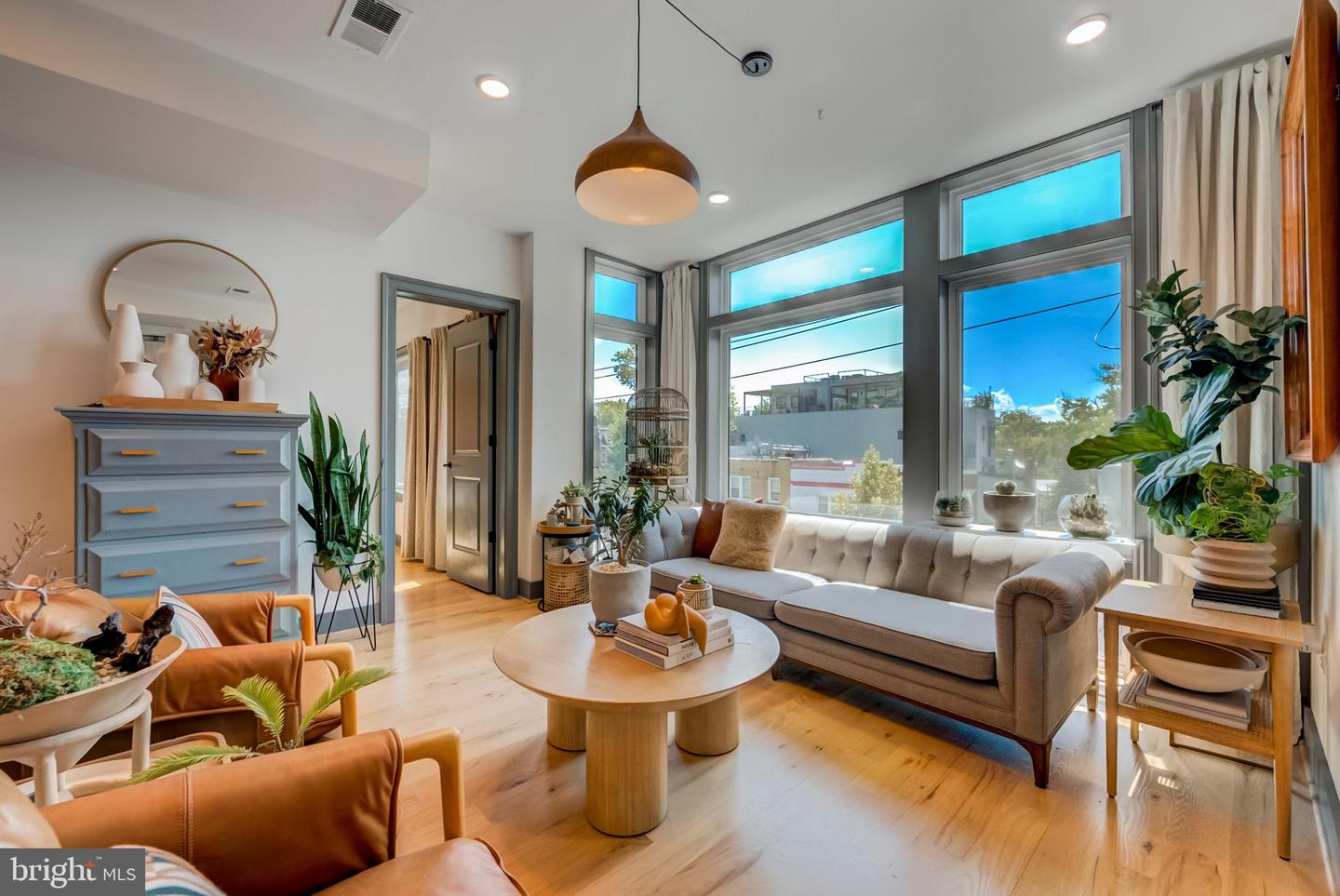 811 UPSHUR ST NW #7, WASHINGTON, District Of Columbia 20011, 2 Bedrooms Bedrooms, ,2 BathroomsBathrooms,Residential,For sale,811 UPSHUR ST NW #7,DCDC2241362 MLS # DCDC2241362 811 UPSHUR ST NW #7, WASHINGTON, District Of Columbia 20011, 2 Bedrooms Bedrooms, ,2 BathroomsBathrooms,Residential,For sale,811 UPSHUR ST NW #7,DCDC2241362 MLS # DCDC2241362