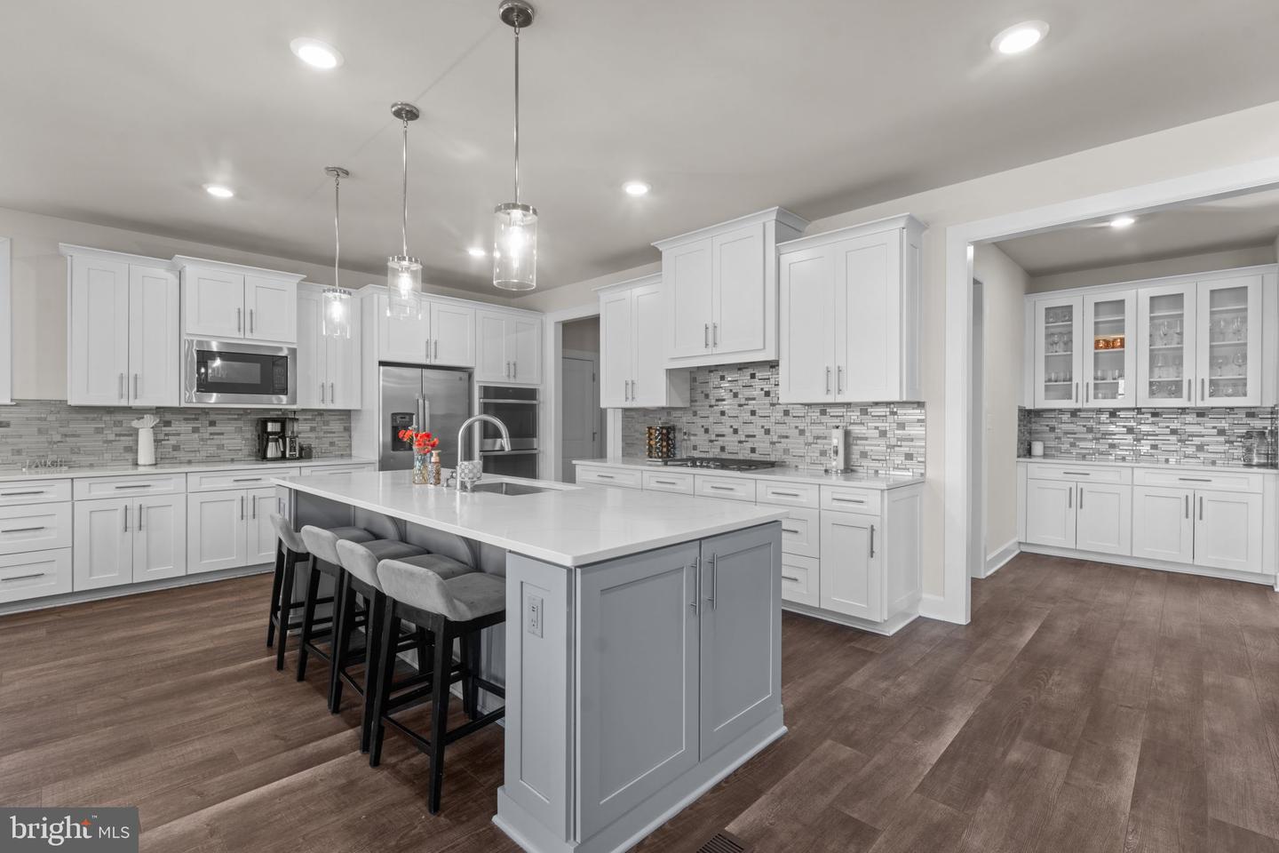 15610 CALUM CT, HAYMARKET, Virginia 20169, 5 Bedrooms Bedrooms, ,6 BathroomsBathrooms,Residential,For sale,15610 CALUM CT,VAPW2110528 MLS # VAPW2110528