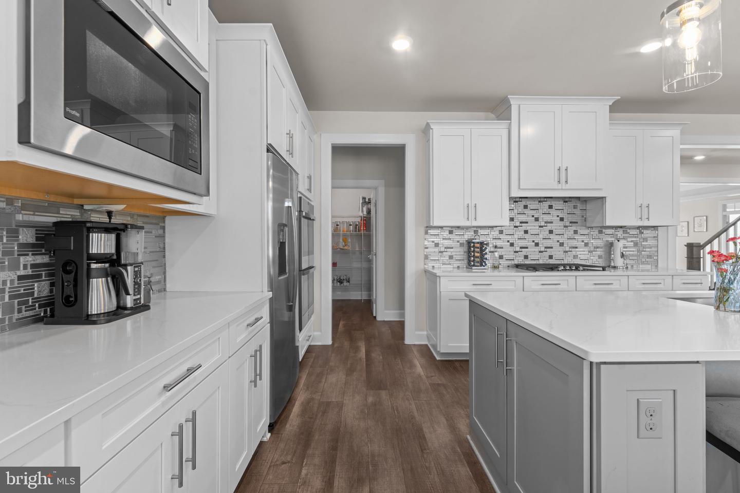 15610 CALUM CT, HAYMARKET, Virginia 20169, 5 Bedrooms Bedrooms, ,6 BathroomsBathrooms,Residential,For sale,15610 CALUM CT,VAPW2110528 MLS # VAPW2110528