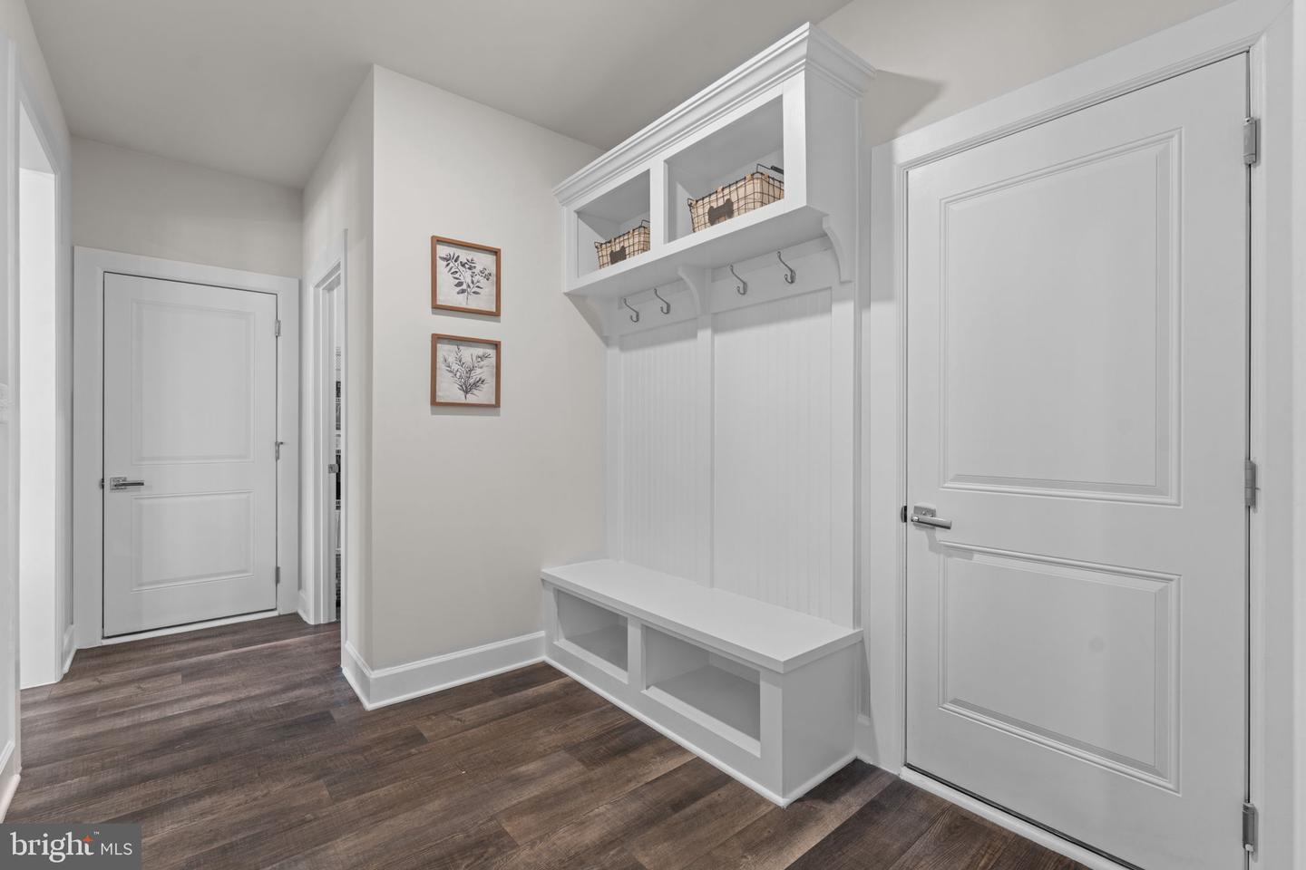 15610 CALUM CT, HAYMARKET, Virginia 20169, 5 Bedrooms Bedrooms, ,6 BathroomsBathrooms,Residential,For sale,15610 CALUM CT,VAPW2110528 MLS # VAPW2110528