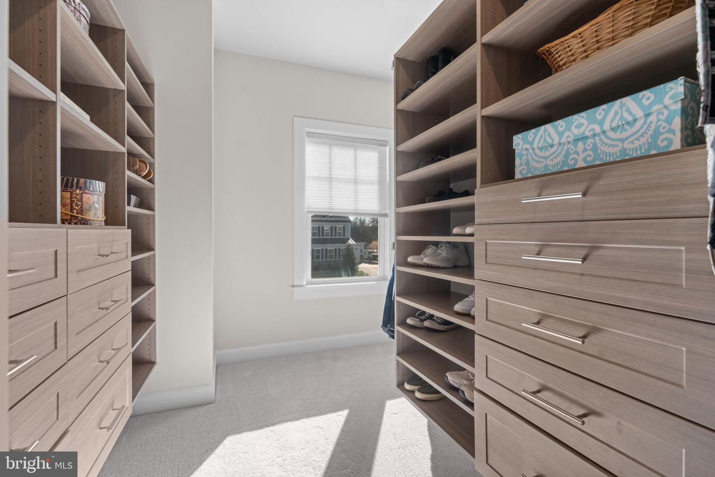 15610 CALUM CT, HAYMARKET, Virginia 20169, 5 Bedrooms Bedrooms, ,6 BathroomsBathrooms,Residential,For sale,15610 CALUM CT,VAPW2110528 MLS # VAPW2110528