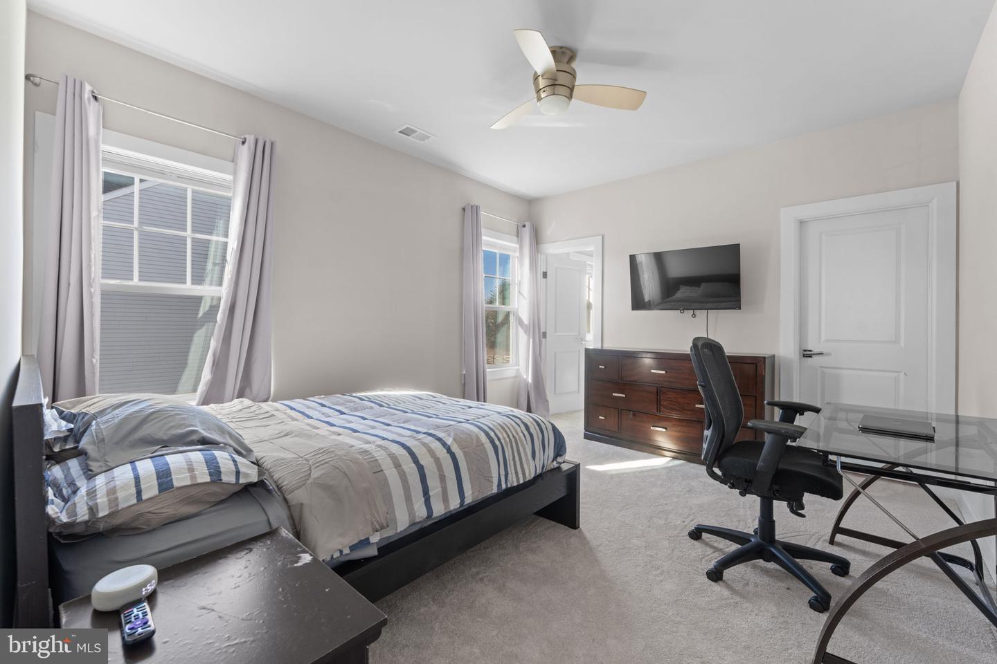 15610 CALUM CT, HAYMARKET, Virginia 20169, 5 Bedrooms Bedrooms, ,6 BathroomsBathrooms,Residential,For sale,15610 CALUM CT,VAPW2110528 MLS # VAPW2110528