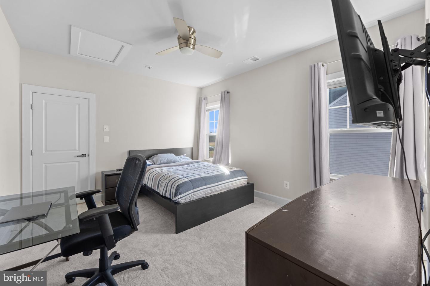 15610 CALUM CT, HAYMARKET, Virginia 20169, 5 Bedrooms Bedrooms, ,6 BathroomsBathrooms,Residential,For sale,15610 CALUM CT,VAPW2110528 MLS # VAPW2110528